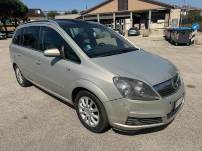 Opel Zafira 1.9 16V CDTI 150CV aut. Cosmo (18)