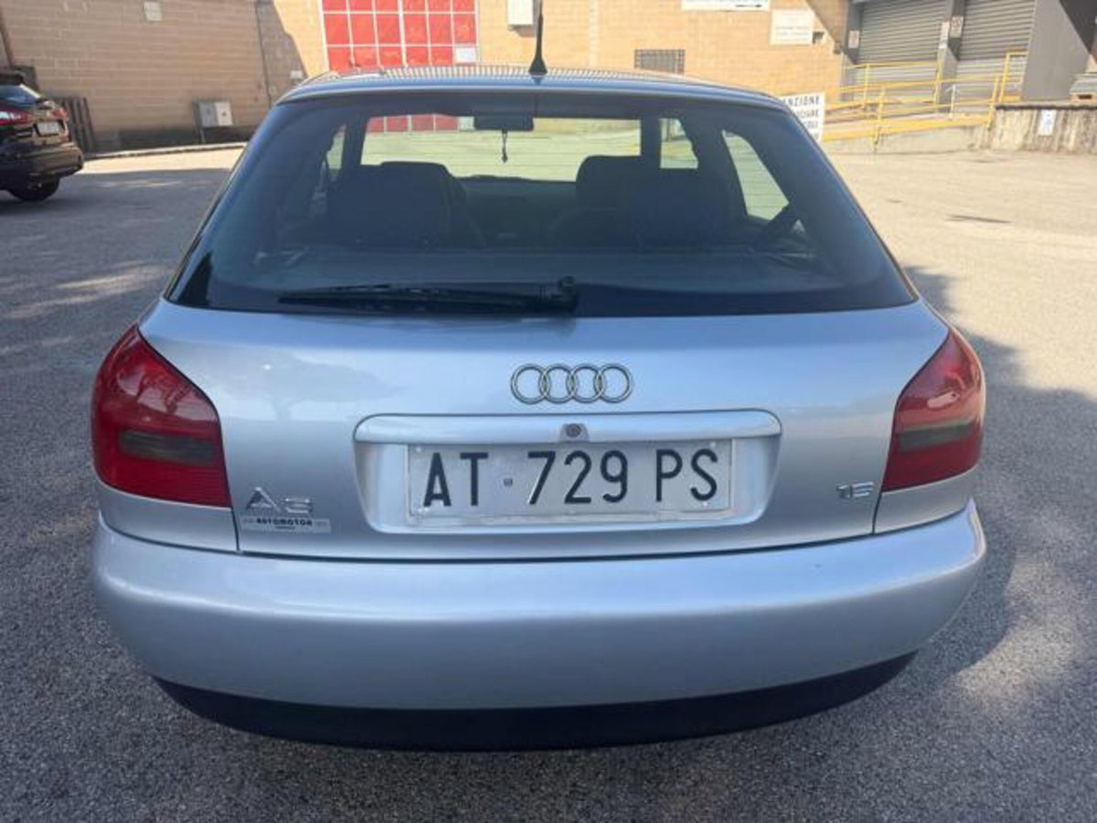 Audi A3 1.6 cat 3p. Ambiente (13)