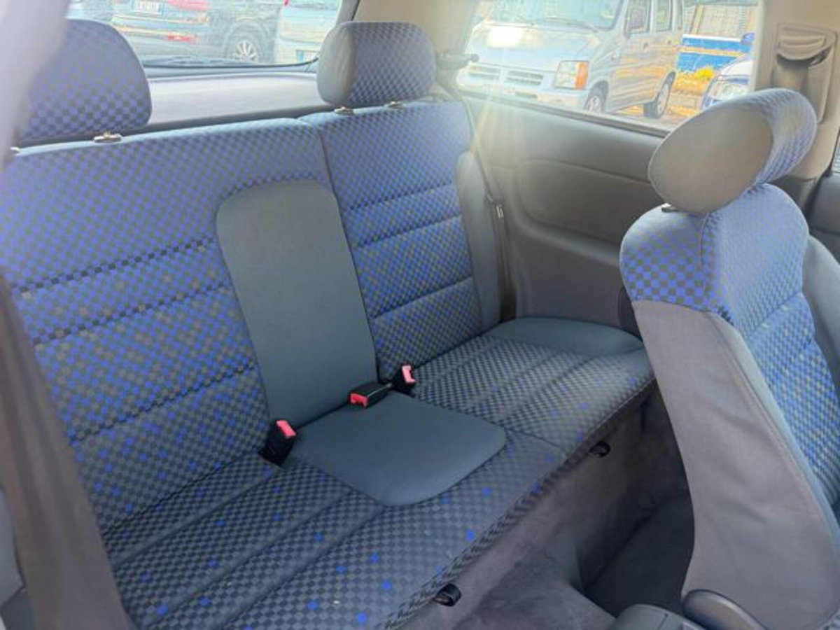 Audi A3 1.6 cat 3p. Ambiente (4)