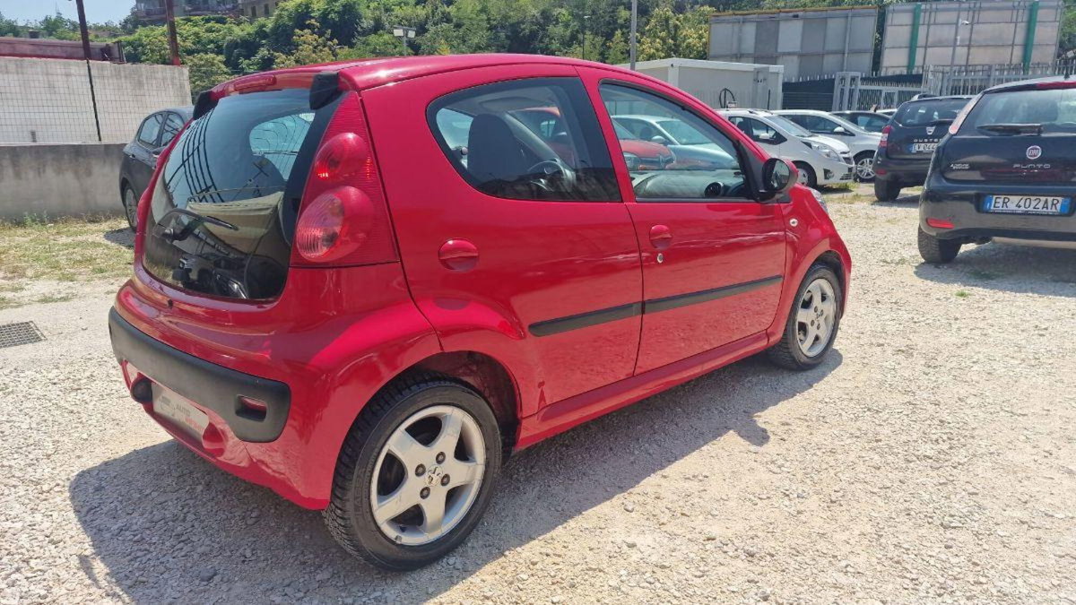 Peugeot 107 68CV 5p. Sweet Years 2Tronic (7)