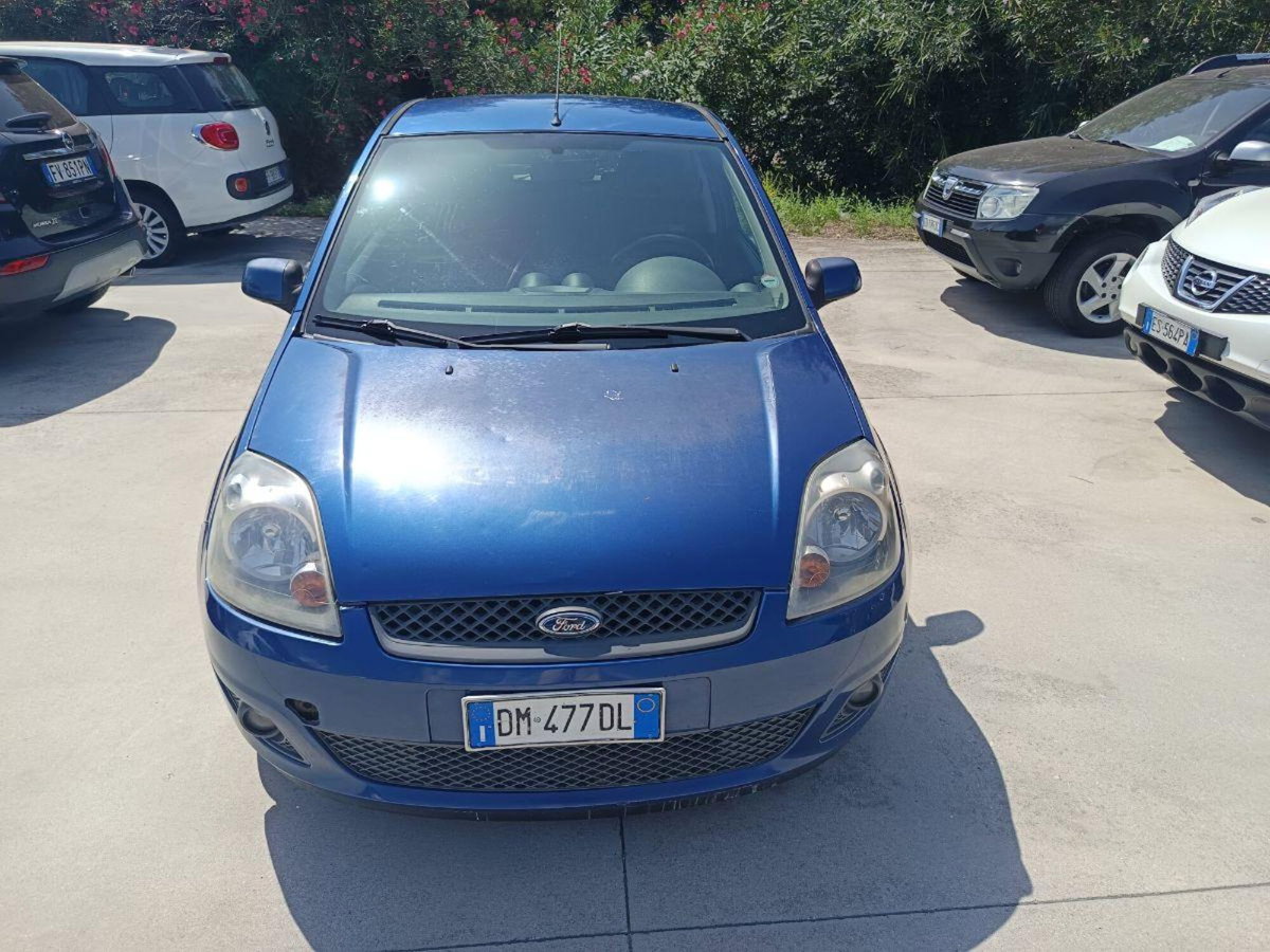 Ford Fiesta 1.4 TDCi 3p. Ghia (3)