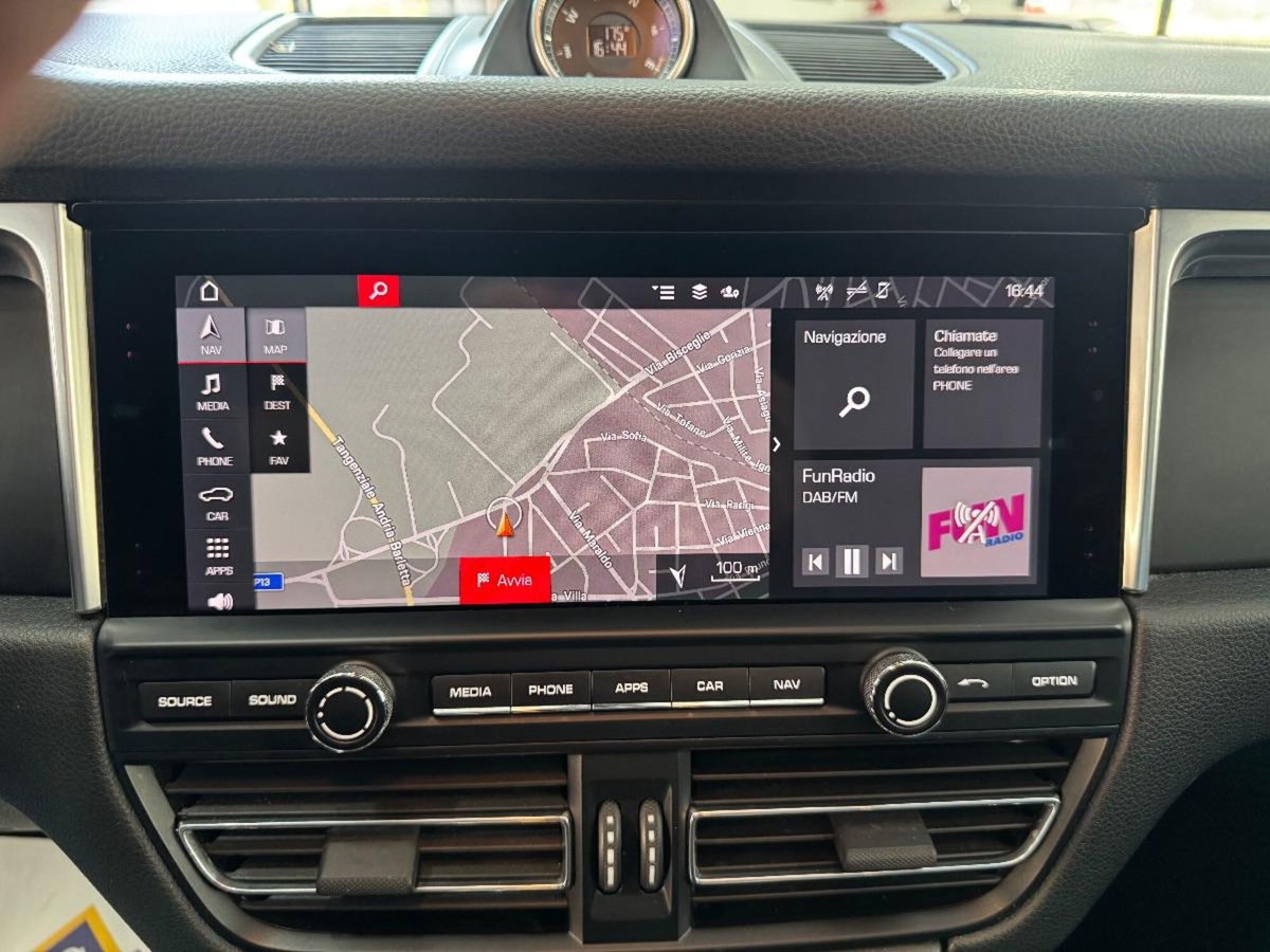 Porsche Macan 2.0 (12)
