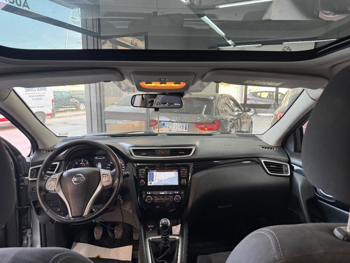 Nissan Qashqai 1.5 dCi Tekna (11)