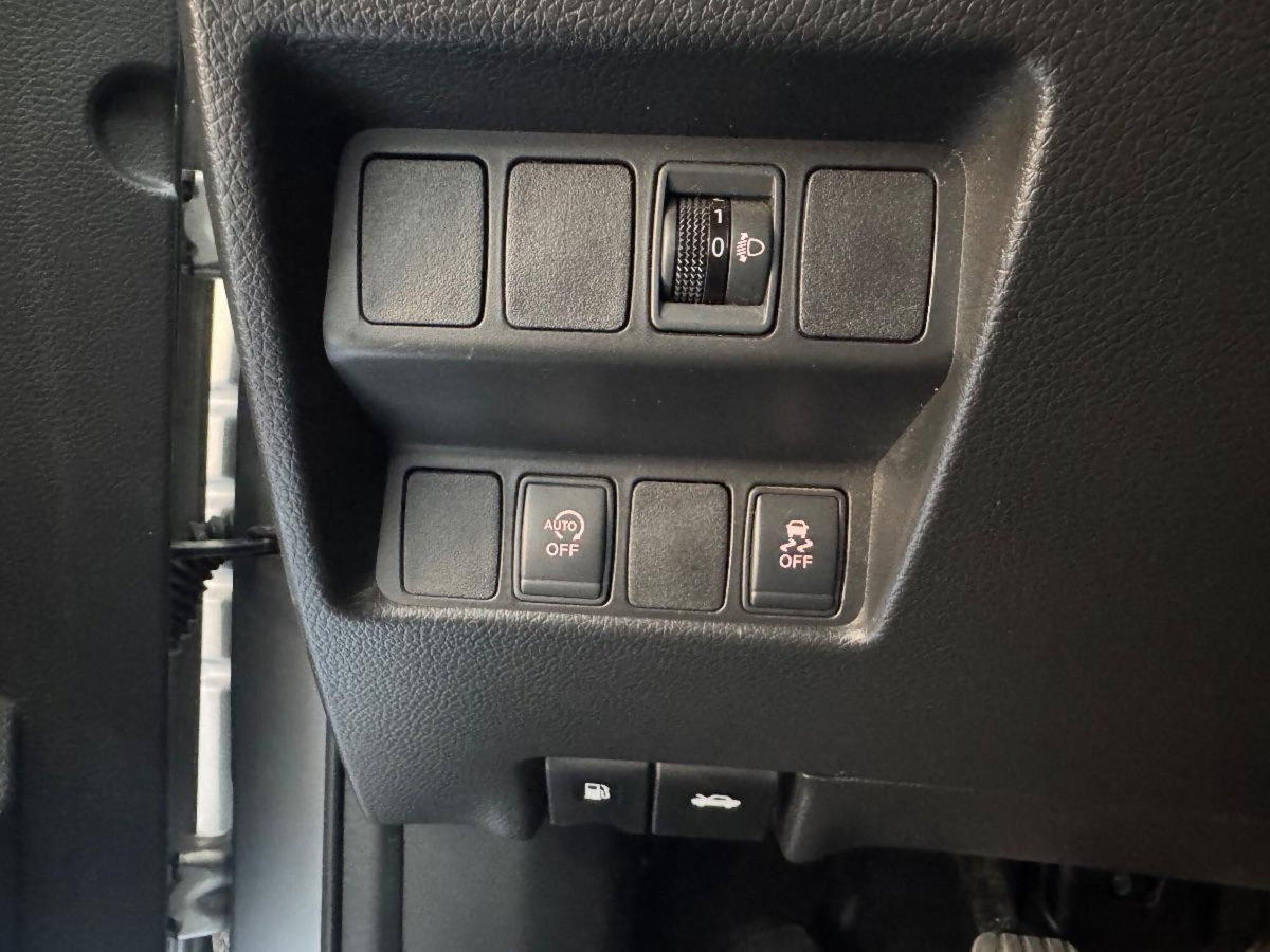 Nissan Qashqai 1.5 dCi Tekna (18)