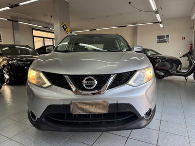 Nissan Qashqai 1.5 dCi Tekna (2)