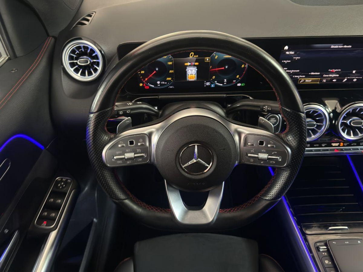 Mercedes-Benz GLA SUV 200 d Automatic 4Matic Premium (20)