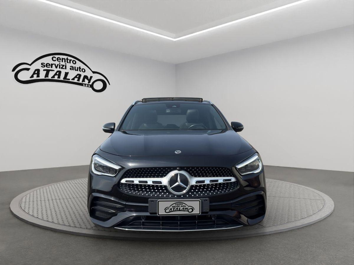 Mercedes-Benz GLA SUV 200 d Automatic 4Matic Premium (8)