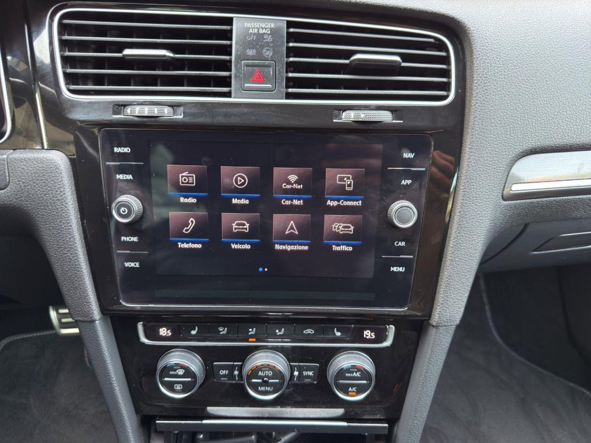 Volkswagen Golf Variant GTD 2.0 TDI DSG BlueMotion Technology (15)