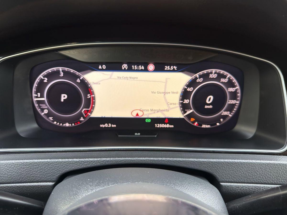 Volkswagen Golf Variant GTD 2.0 TDI DSG BlueMotion Technology (18)
