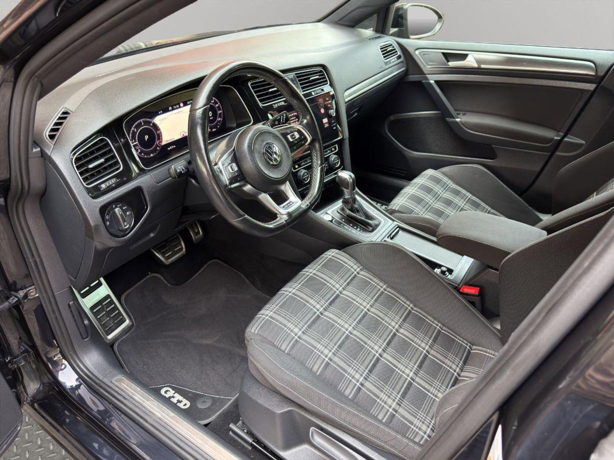 Volkswagen Golf Variant GTD 2.0 TDI DSG BlueMotion Technology (9)