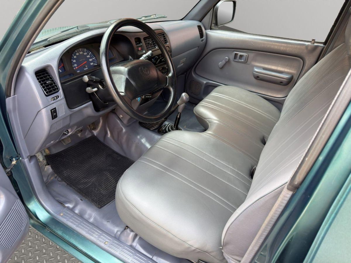 Toyota Hilux Pick-up 2.TD 4WD 4p. Double Cab Pup. SR5 (12)