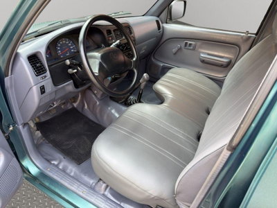 Toyota Hilux Pick-up 2.TD 4WD 4p. Double Cab Pup. SR5 (12)