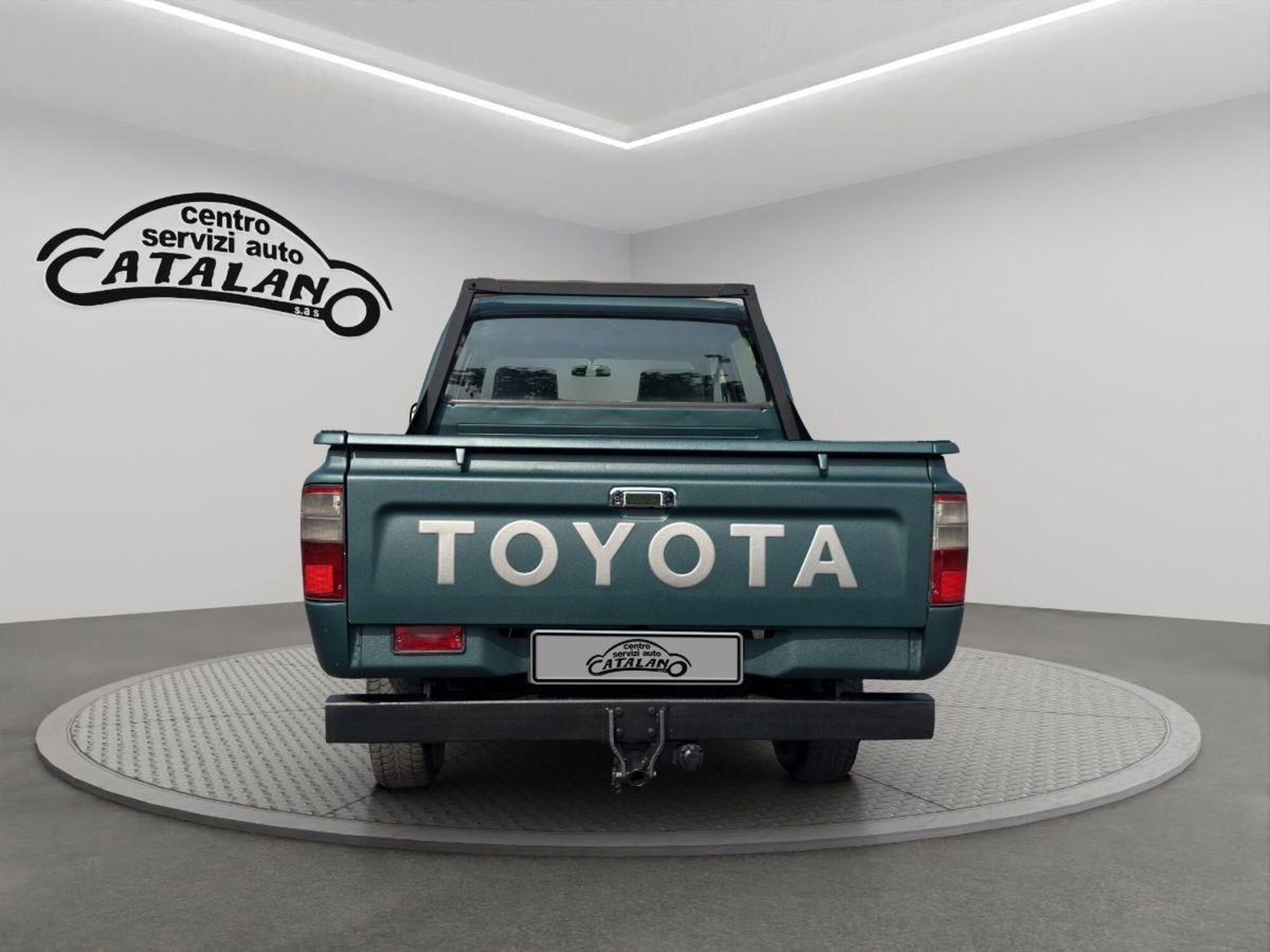 Toyota Hilux Pick-up 2.TD 4WD 4p. Double Cab Pup. SR5 (4)
