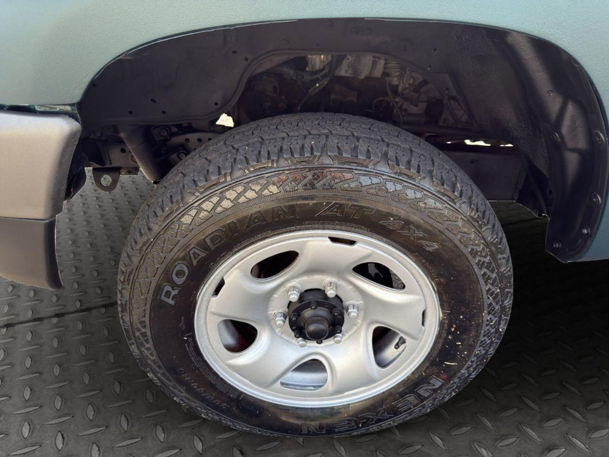 Toyota Hilux Pick-up 2.TD 4WD 4p. Double Cab Pup. SR5 (9)