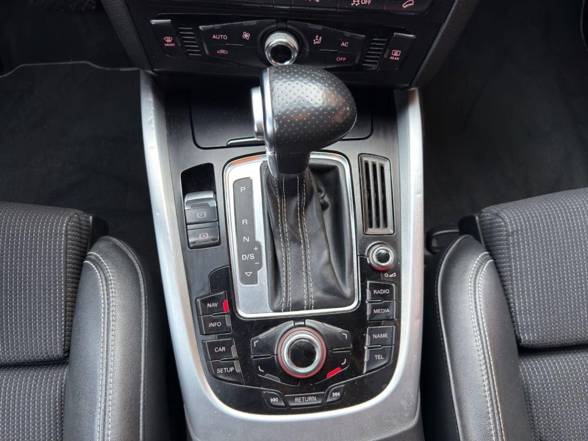 Audi Q5 2.0 TDI 177CV quattro S tronic (17)