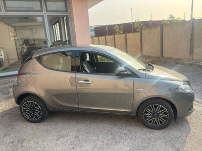Lancia Ypsilon 1.0 FireFly 5 porte S&S Hybrid Maryne (3)