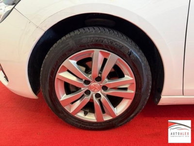 Peugeot 308 SW 1.5 bluehdi Style s&s 130cv eat8 (14)