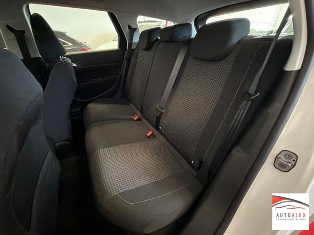 Peugeot 308 SW 1.5 bluehdi Style s&s 130cv eat8 (16)