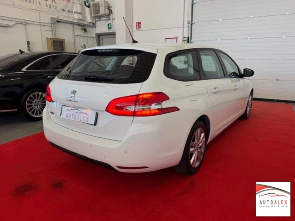 Peugeot 308 SW 1.5 bluehdi Style s&s 130cv eat8 (4)