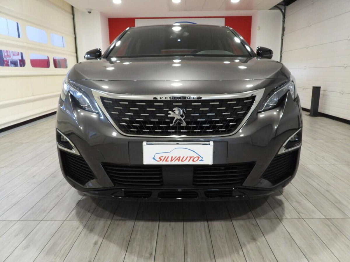 Peugeot 3008 BlueHDi 150 S&S Business (2)