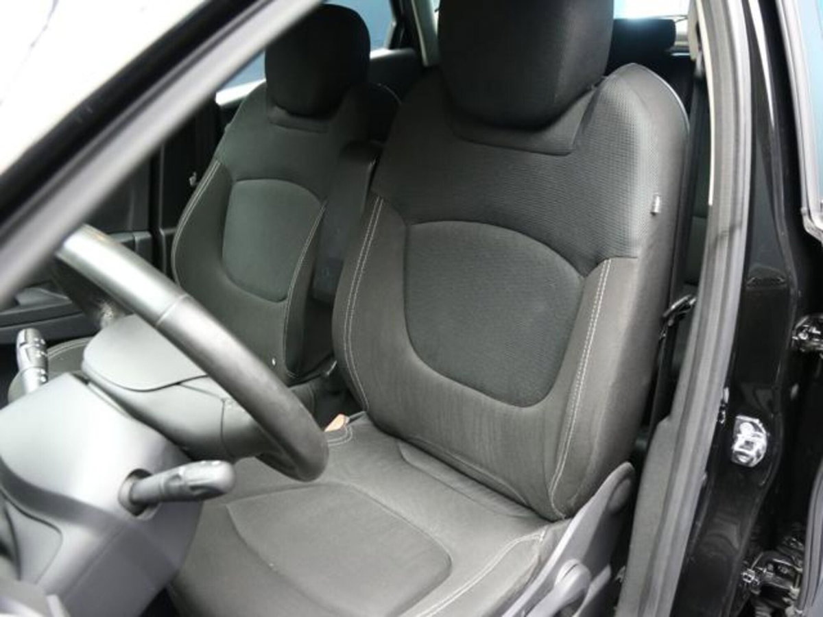 Renault Captur dCi 8V 90 CV EDC Start&Stop Energy Zen (11)