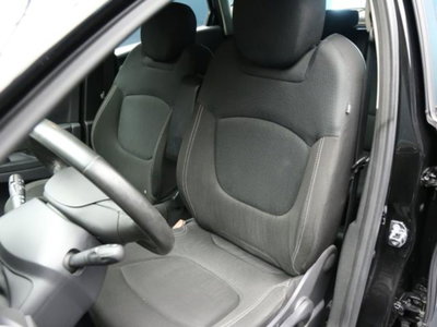 Renault Captur dCi 8V 90 CV EDC Start&Stop Energy Zen (11)