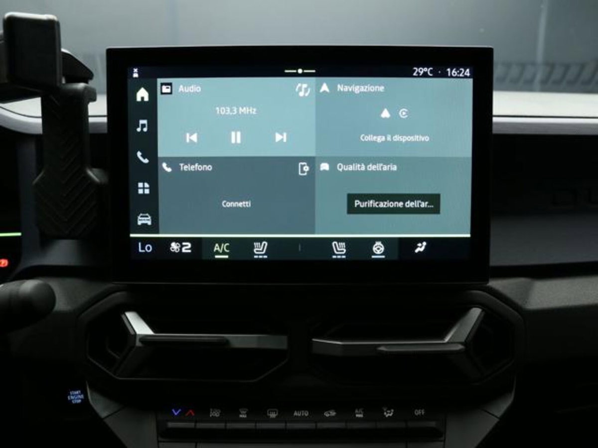 Dacia Duster 1.2 mild hybrid Journey 130cv (13)
