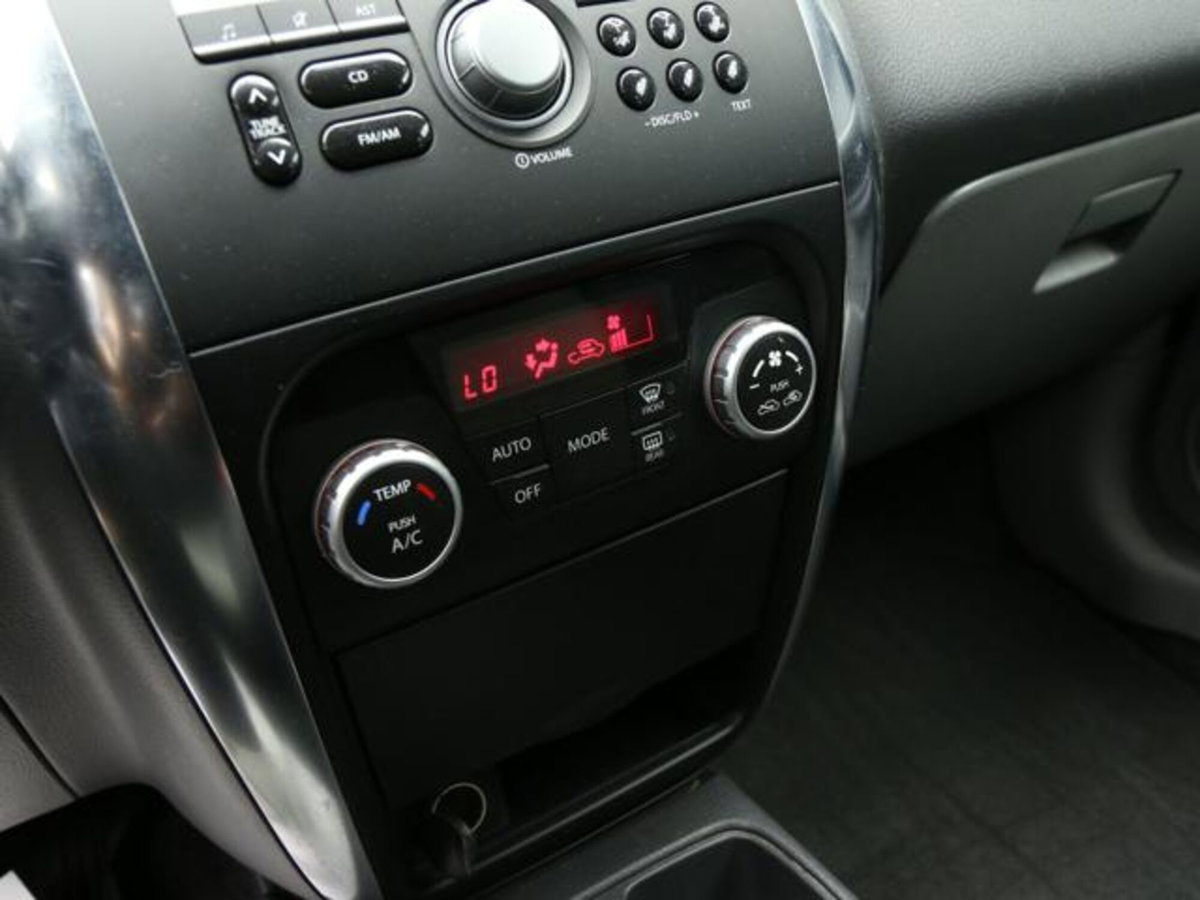 Suzuki SX4 16V 4WD Outdoor Line GLX (14)