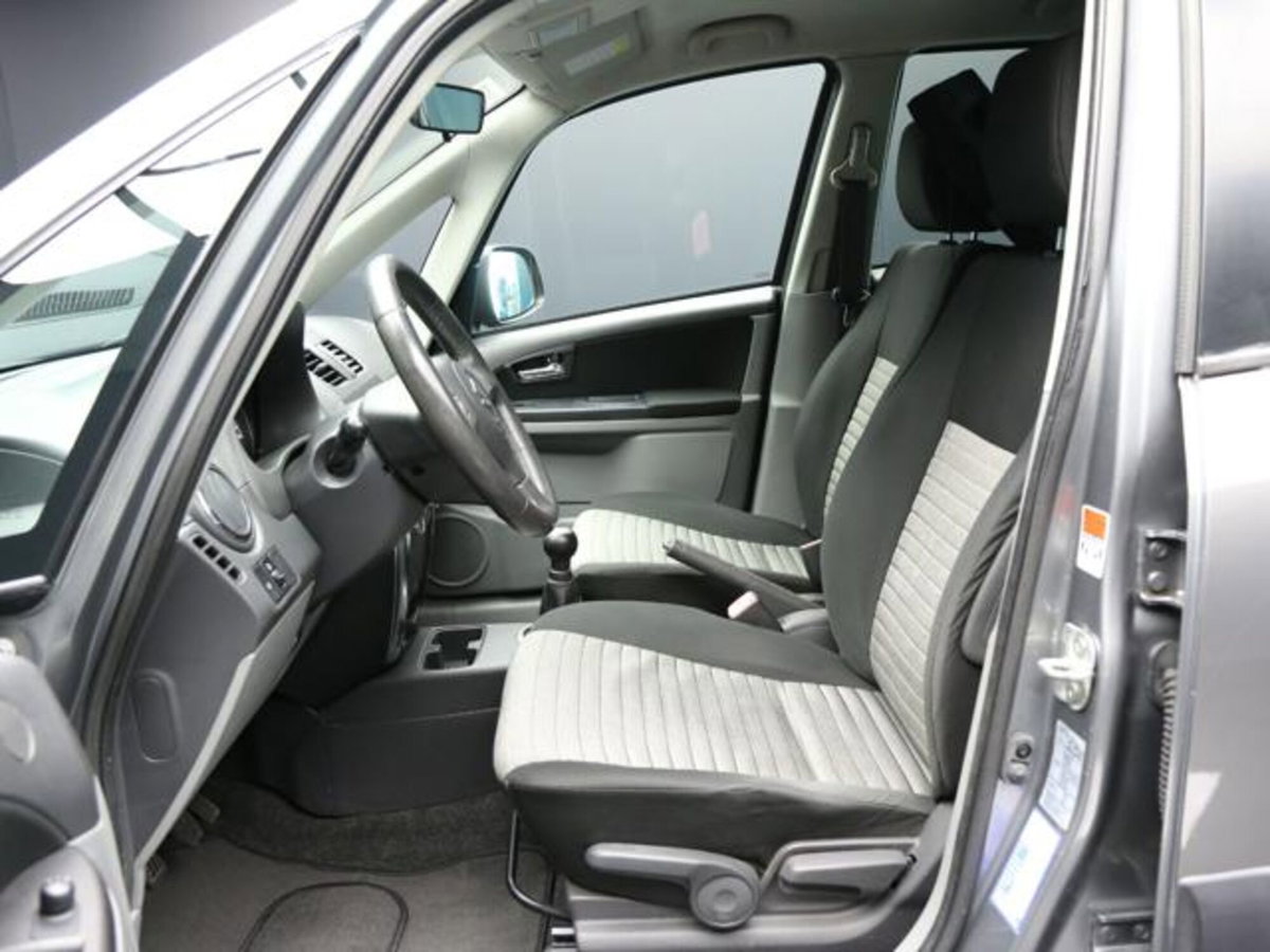 Suzuki SX4 16V 4WD Outdoor Line GLX (9)