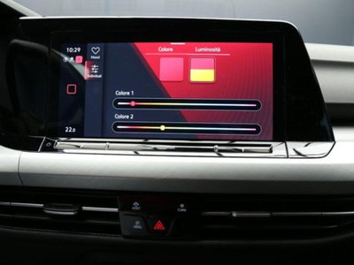 Volkswagen Golf Variant 2.0 TDI SCR DSG Life (14)