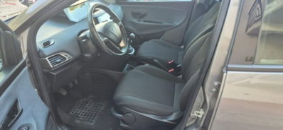 Lancia Ypsilon 1.0 FireFly 5 porte S&S Hybrid Gold Plus (11)