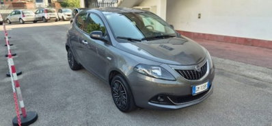 Lancia Ypsilon 1.0 FireFly 5 porte S&S Hybrid Gold Plus (3)