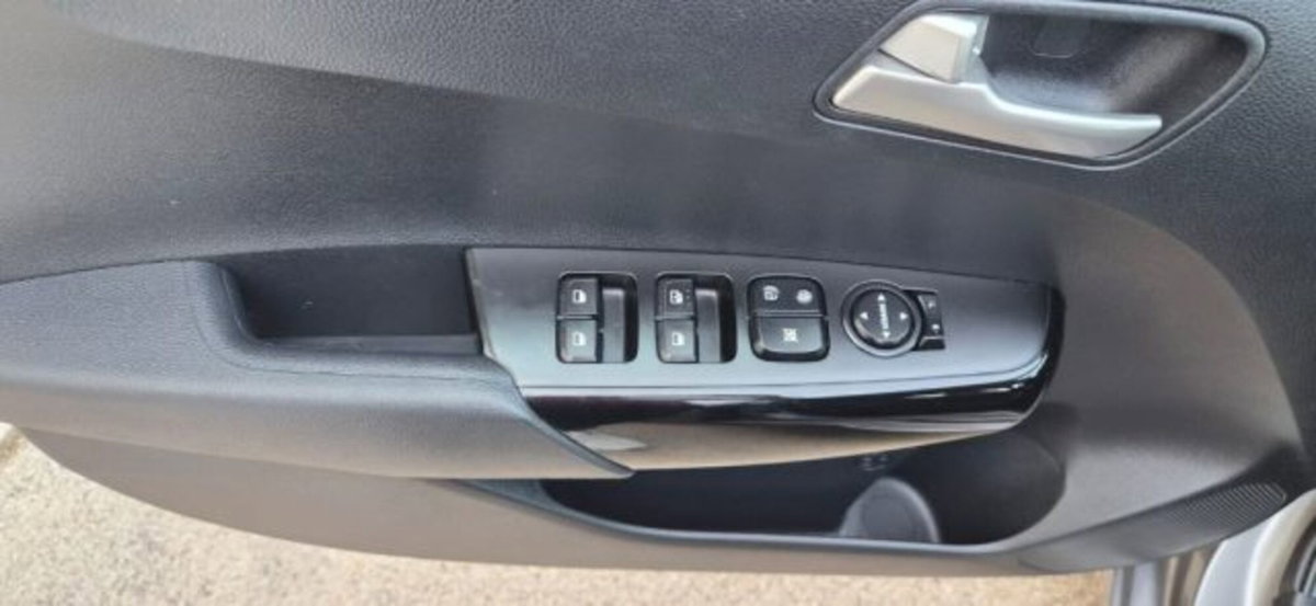 Kia Picanto 1.0 12V 5 porte AMT Style (19)