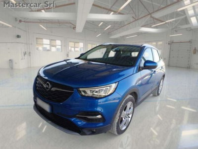 Opel Grandland X 1.6 Hybrid4 Plug-in aut. AWD (2)