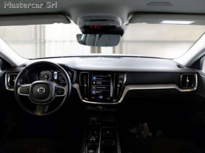 Volvo V60 B4 (d) Geartronic Momentum Business Pro (4)