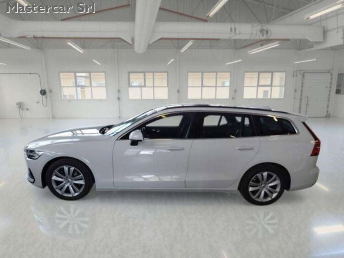 Volvo V60 B4 (d) Geartronic Momentum Business Pro (8)