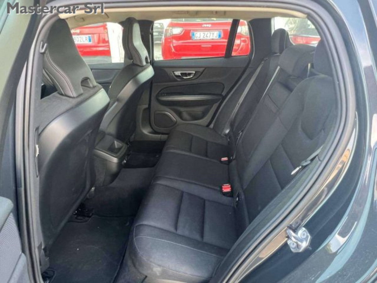 Volvo V60 D3 Geartronic Business (13)