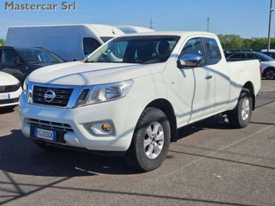 Nissan Navara 2.3 dCi 4WD King Cab Acenta (2)