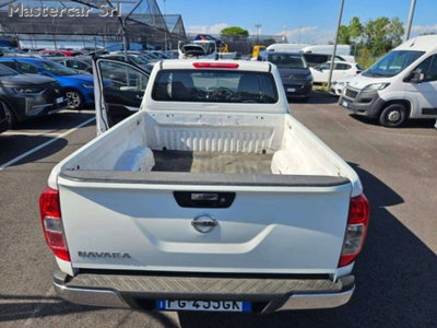 Nissan Navara 2.3 dCi 4WD King Cab Acenta (5)