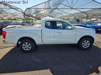 Nissan Navara 2.3 dCi 4WD King Cab Acenta (8)