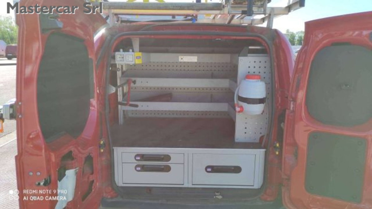 Fiat Fiorino 1.3 MJT 95CV Furgone (14)