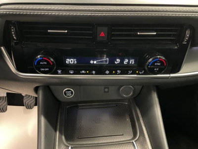Nissan Qashqai 1.3 mhev N-Connecta 2wd 140cv (15)