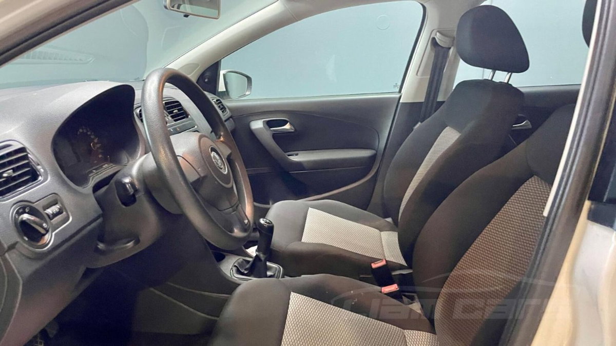 Volkswagen Polo 1.2 TDI DPF 5 p. Comfortline (9)