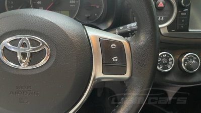 Toyota Yaris 1.0 5 porte Active (15)