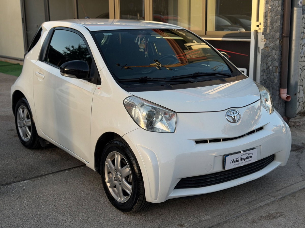 Toyota iQ 1.0 Sol (3)