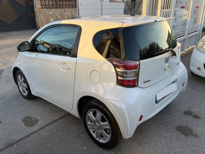 Toyota iQ 1.0 Sol (7)