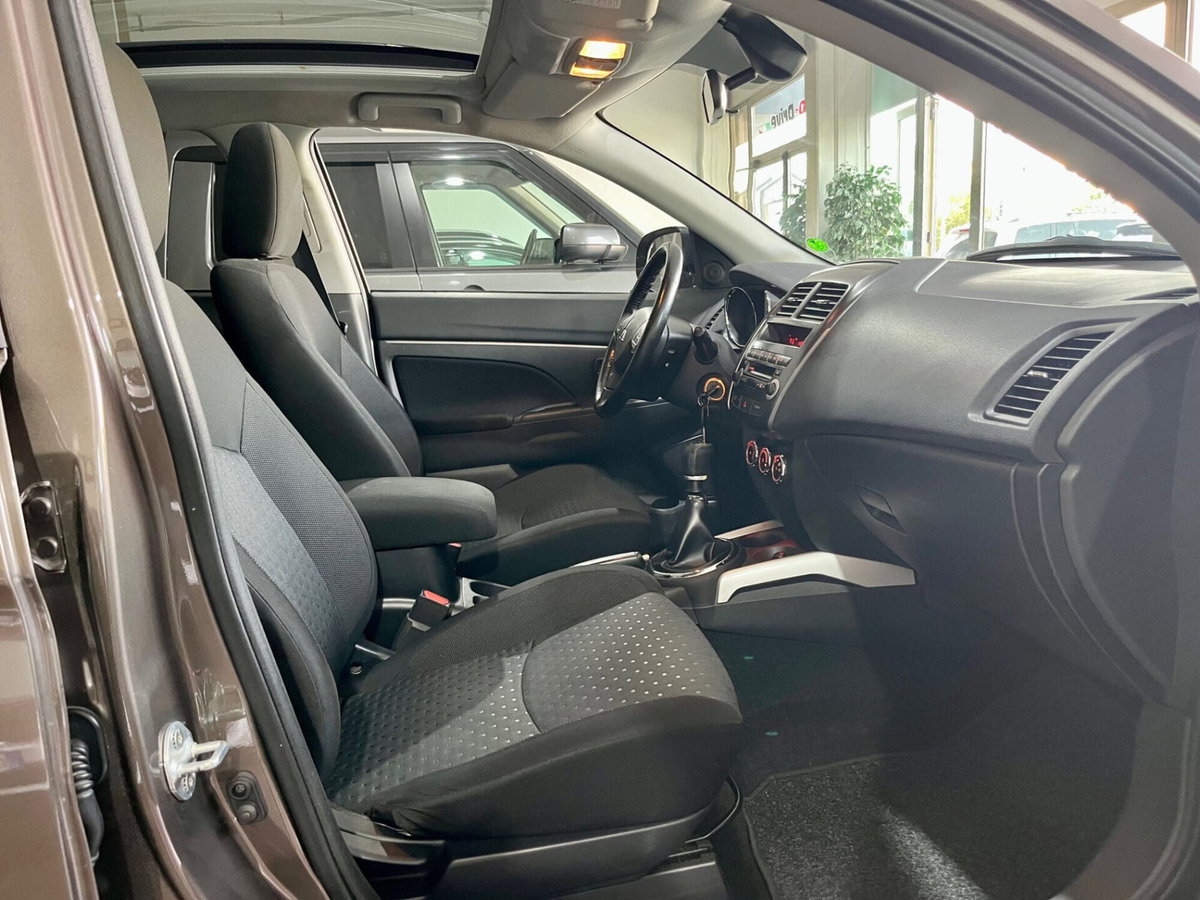 Mitsubishi ASX 1.8 DI-D 150 CV 4WD Intense ClearTec Panoramic (7)