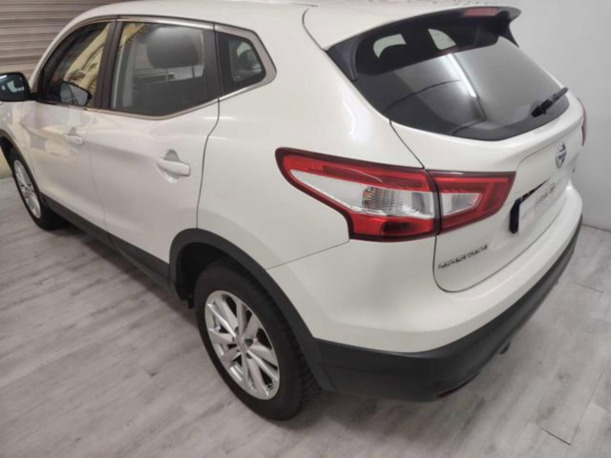 Nissan Qashqai 1.5 dCi Acenta (4)