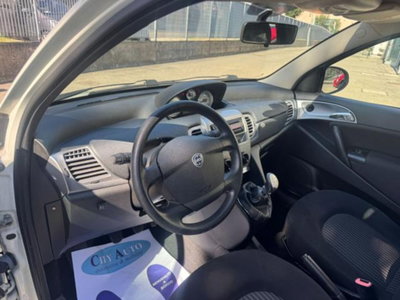 Lancia Ypsilon 1.4 Argento Ecochic GPL (10)