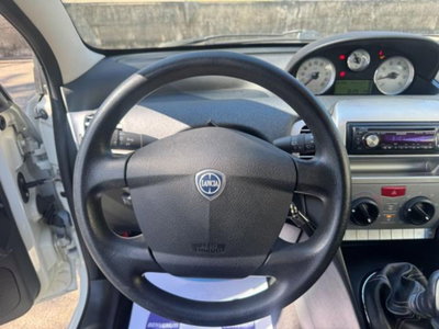 Lancia Ypsilon 1.4 Argento Ecochic GPL (12)